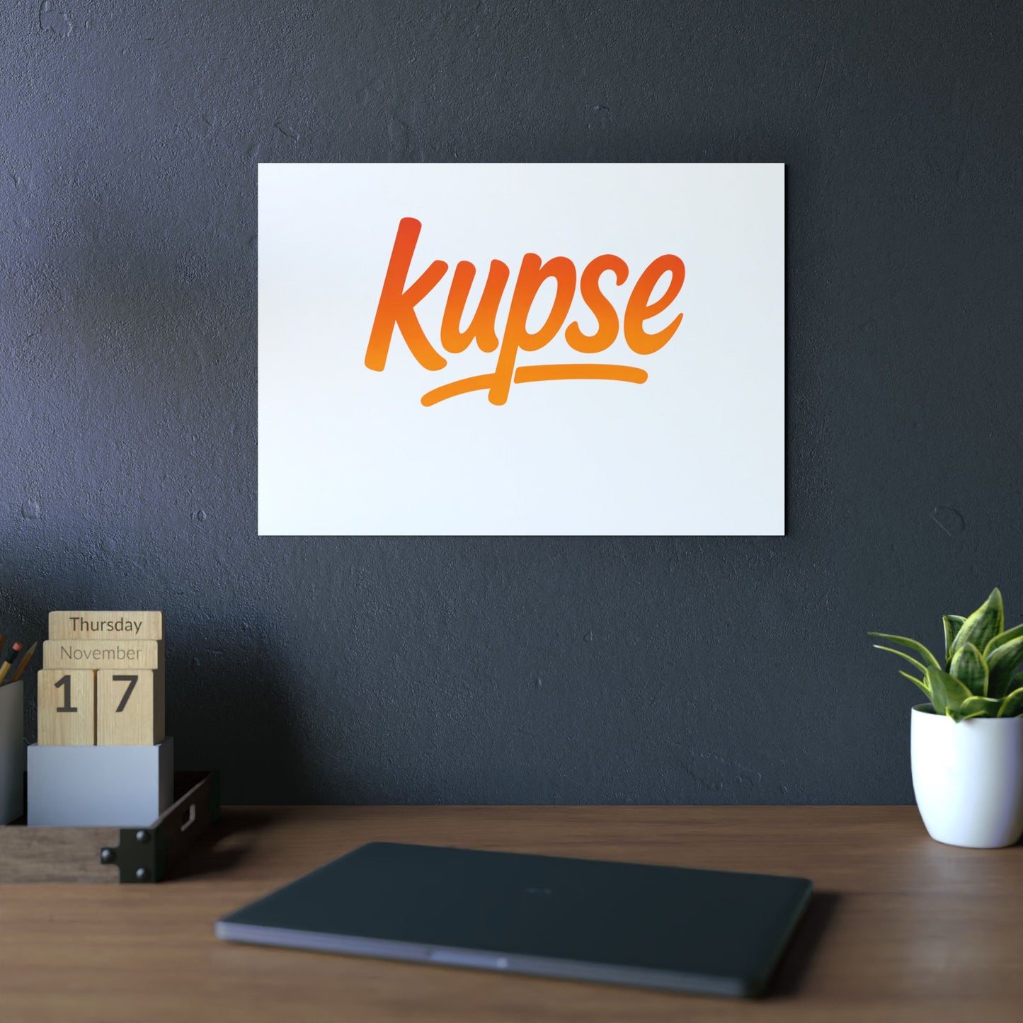 Obraz na panelu aluminiowym Kupse Logo Orange – trwały wydruk w stylu Kup Se