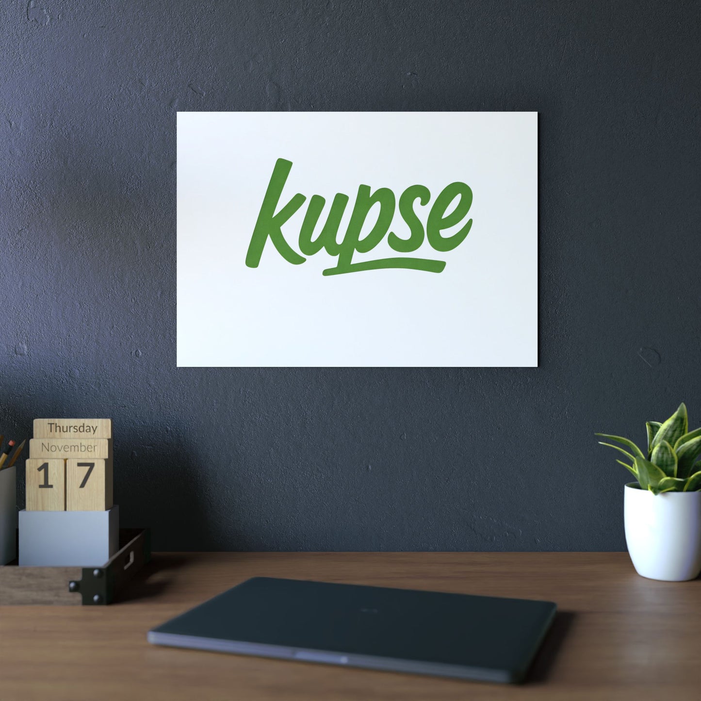 Obraz na panelu aluminiowym Kupse Logo Green – trwały wydruk w stylu Kup Se