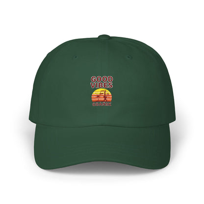 Czapka z daszkiem z grafiką Kup Se Good Vibes – modny Dad Cap z charakterem
