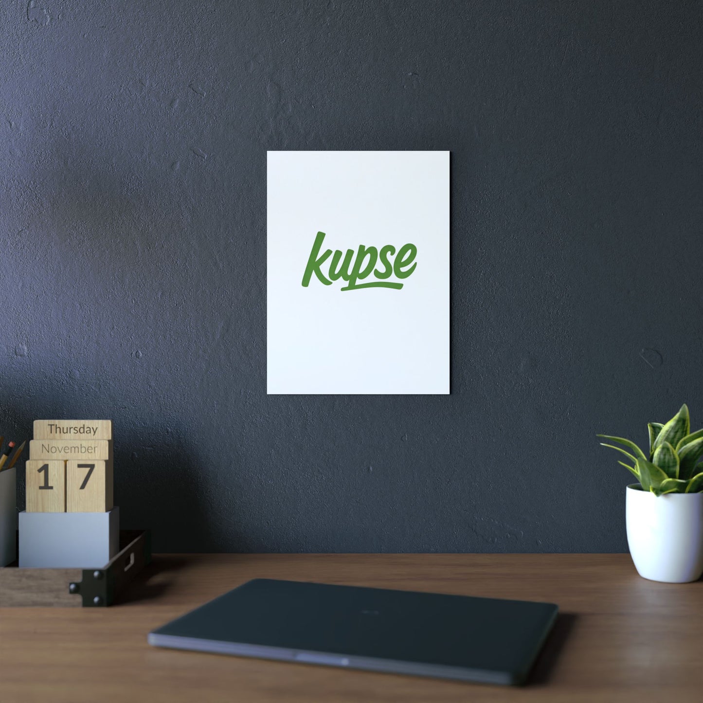 Obraz na panelu aluminiowym Kupse Logo Green – trwały wydruk w stylu Kup Se