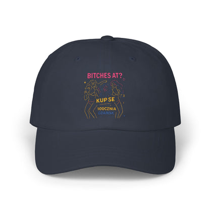 Czapka z daszkiem z grafiką Kup Se Bi*ches at? – modny Dad Cap z charakterem